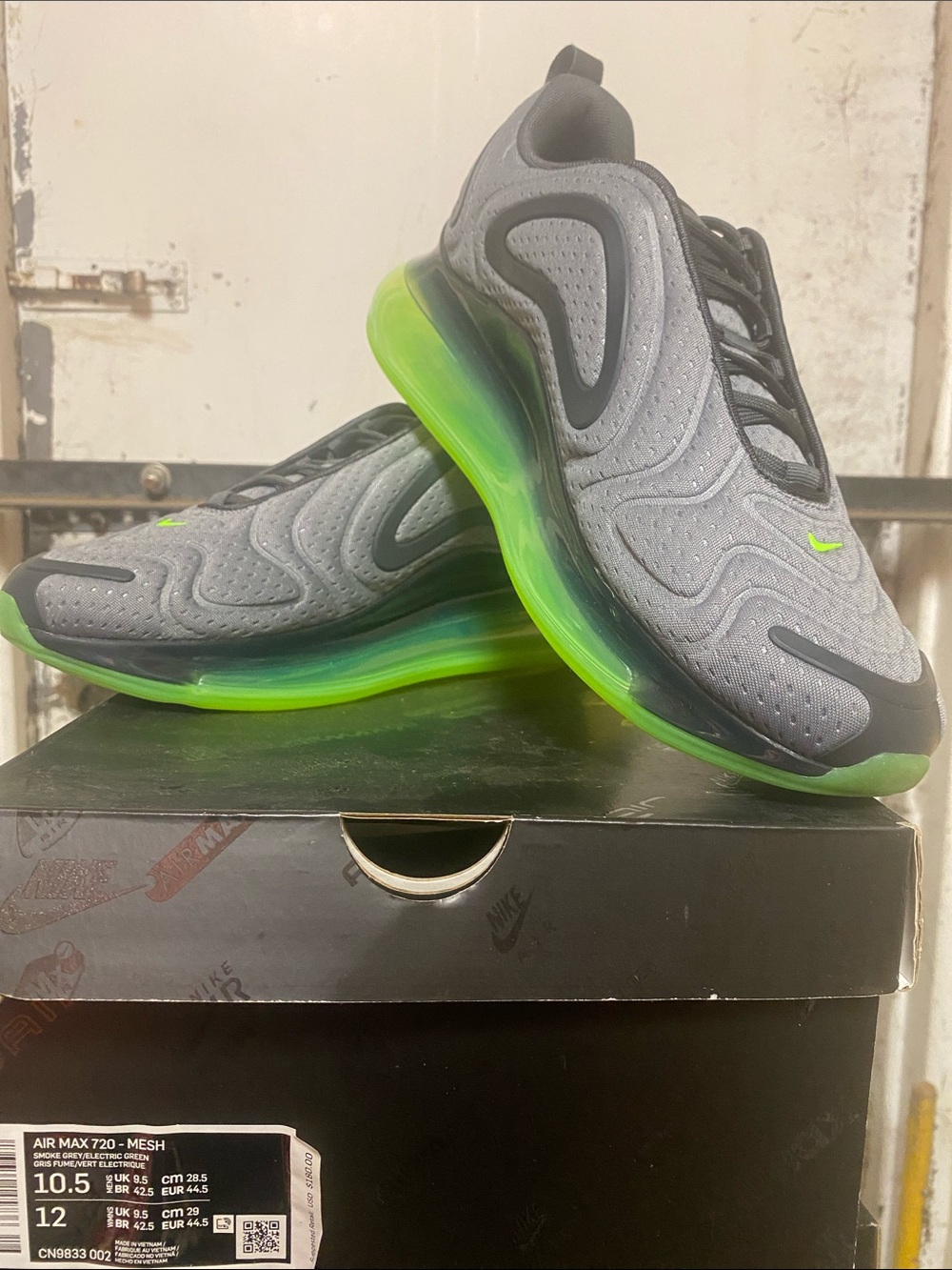 Nike Men's Air Max 720 Mesh Sneaker - Gray with Neon Green Sole